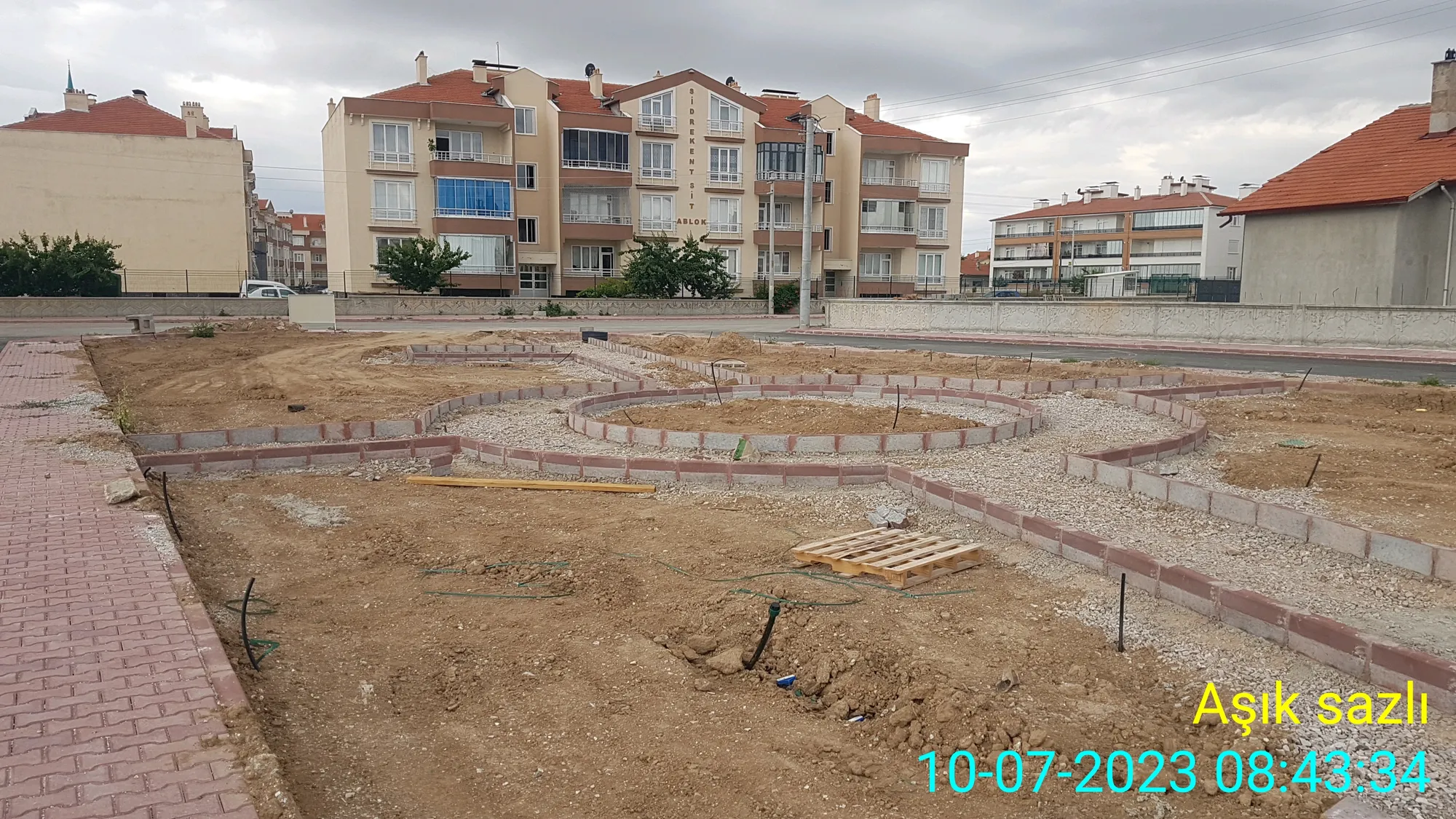 KARATAY BELEDİYESİ 2. BÖLGE MAHALLE PARKLARI PEYZAJI  Slider Görsel 3