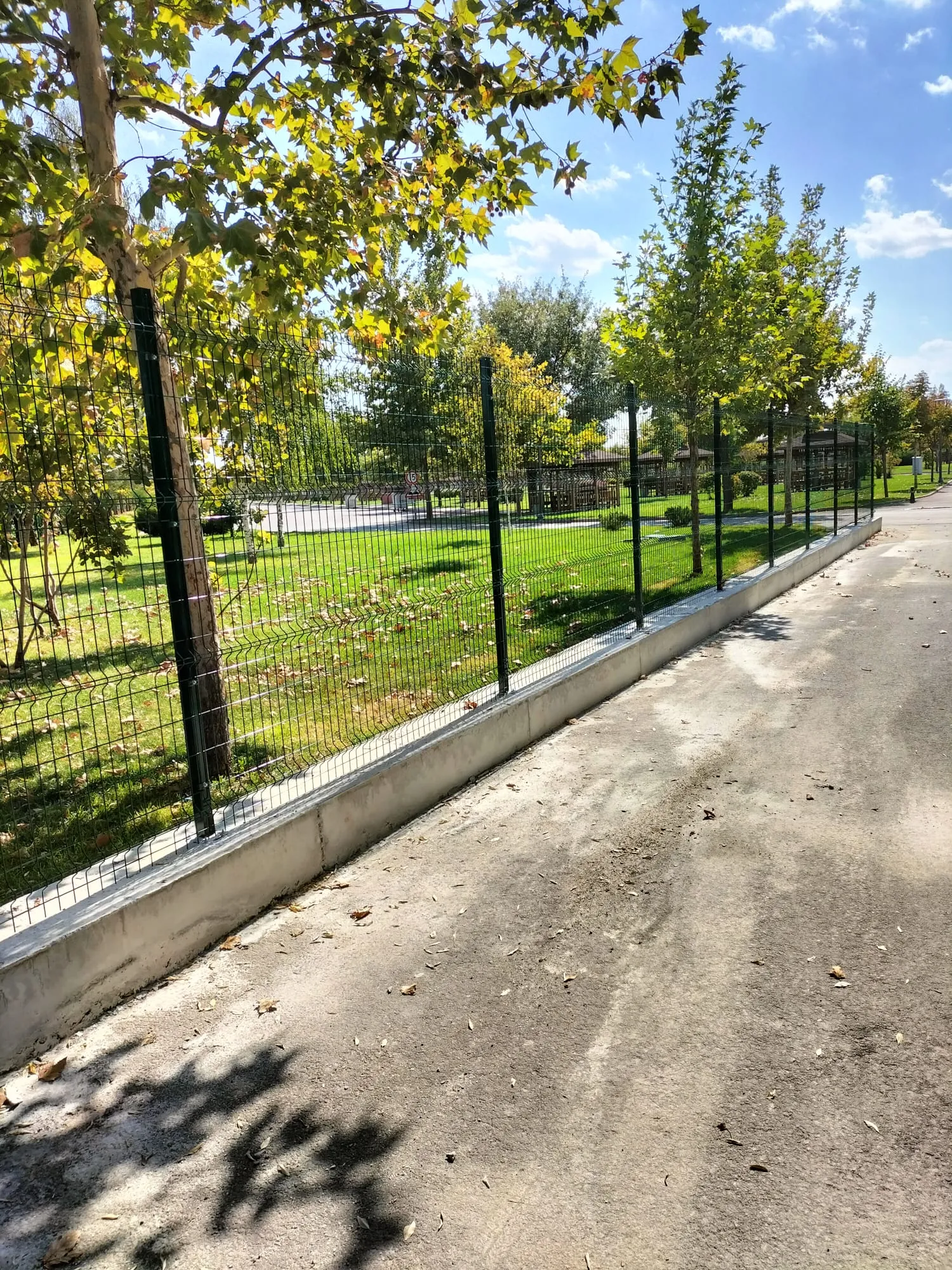 Montaj Dahil Panel Çit ve Tel Örgü Alımı  Slider Görsel 12